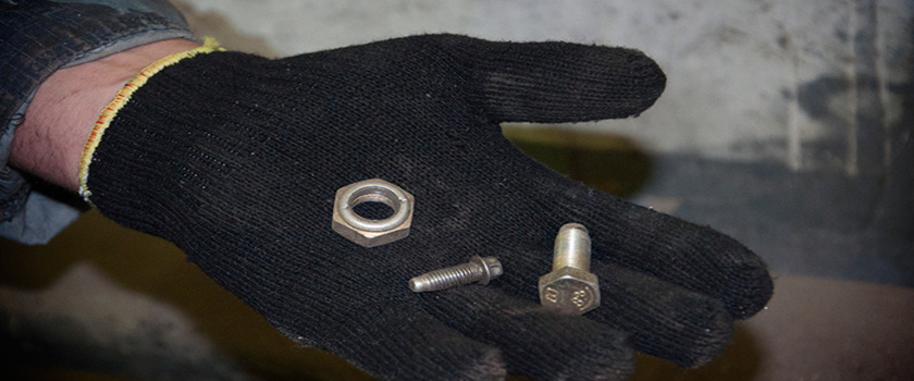 Специальные покрытия для перчаток из трикотажа: обзор материалов и защитных свойств